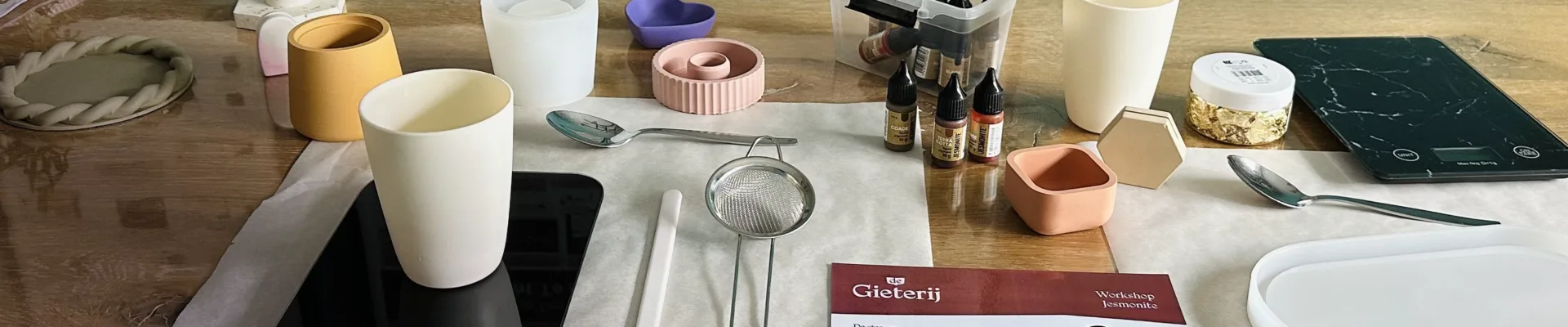 Gieterij workshop tafel